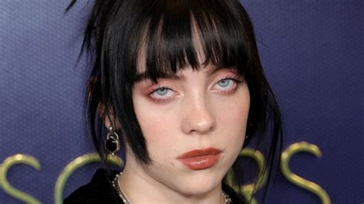 
Does Billie Eilish Have Tics aka Tourette’s Syndrome? Disease Symptoms And Update Explained 