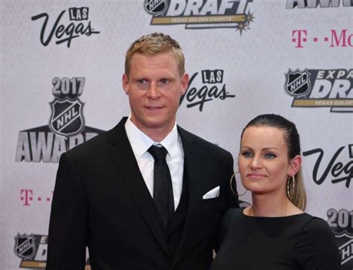
Mikko Koivu Height, Weight, Net Worth, Age, Birthday, Wikipedia, Who, Nationality, Biography 