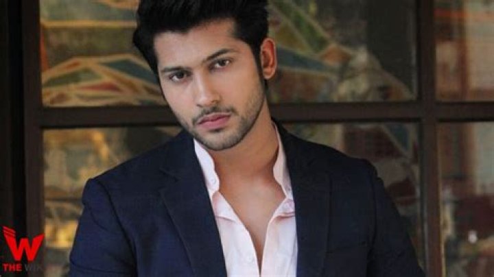 
Namish Taneja Height, Weight, Net Worth, Age, Birthday, Wikipedia, Who, Nationality, Biography 