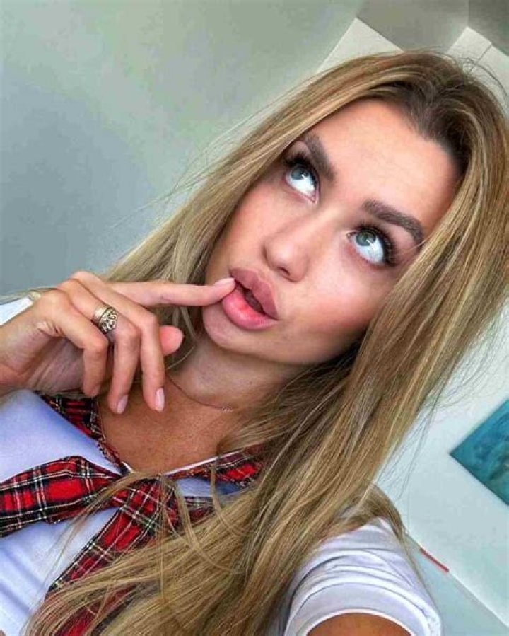 
Shalala Kandy Height, Weight, Net Worth, Age, Birthday, Wikipedia, Who, Nationality, Biography 