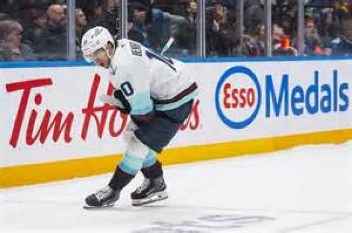 Who Is Matty Beniers Girlfriend? Details To Know About The Ice Hockey Athlete